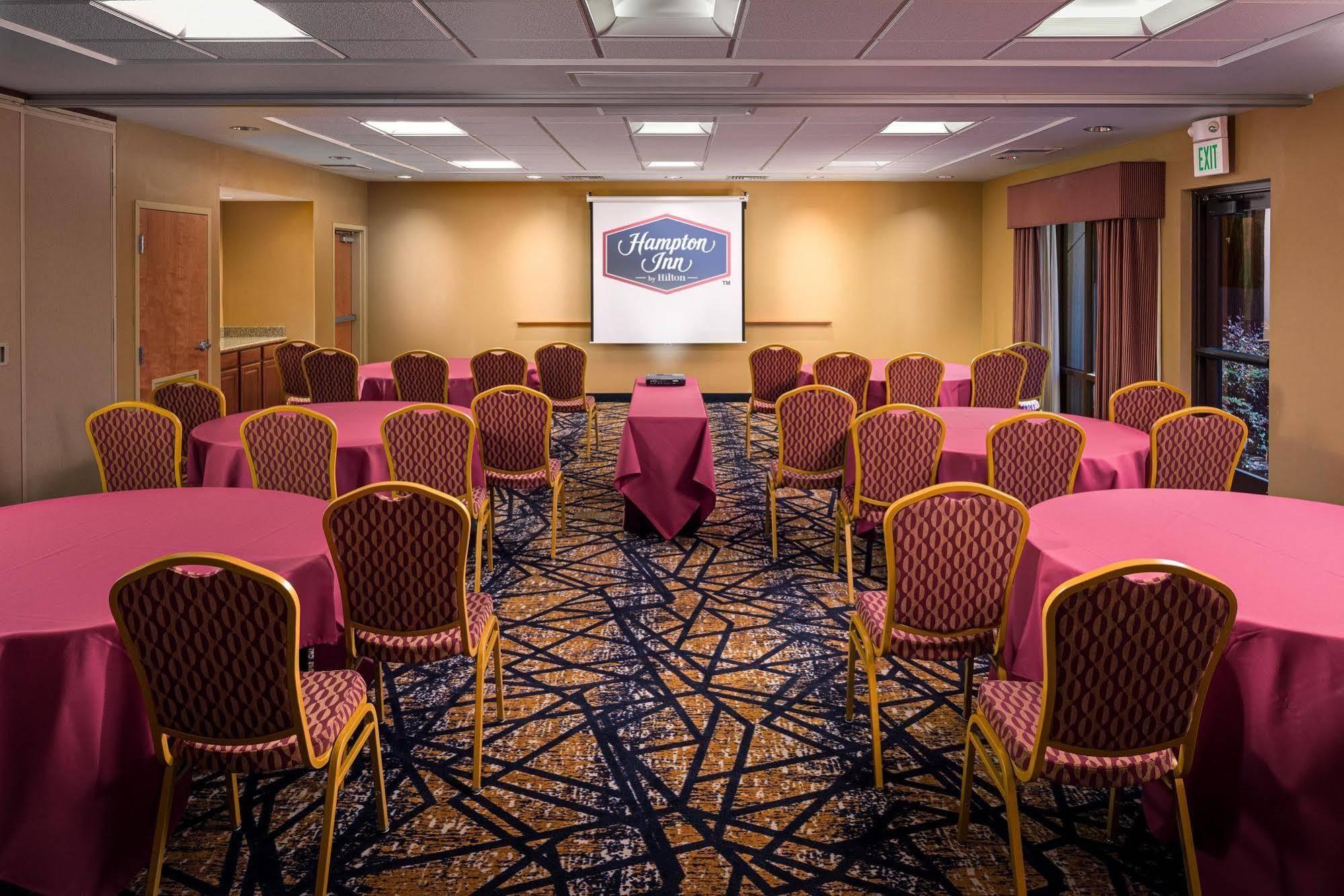 Hampton Inn & Suites Windsor-Sonoma Wine Country Zewnętrze zdjęcie